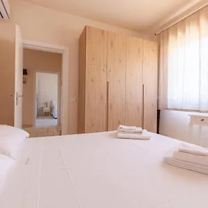 https://reginella-lecce.lecce-hotels.com